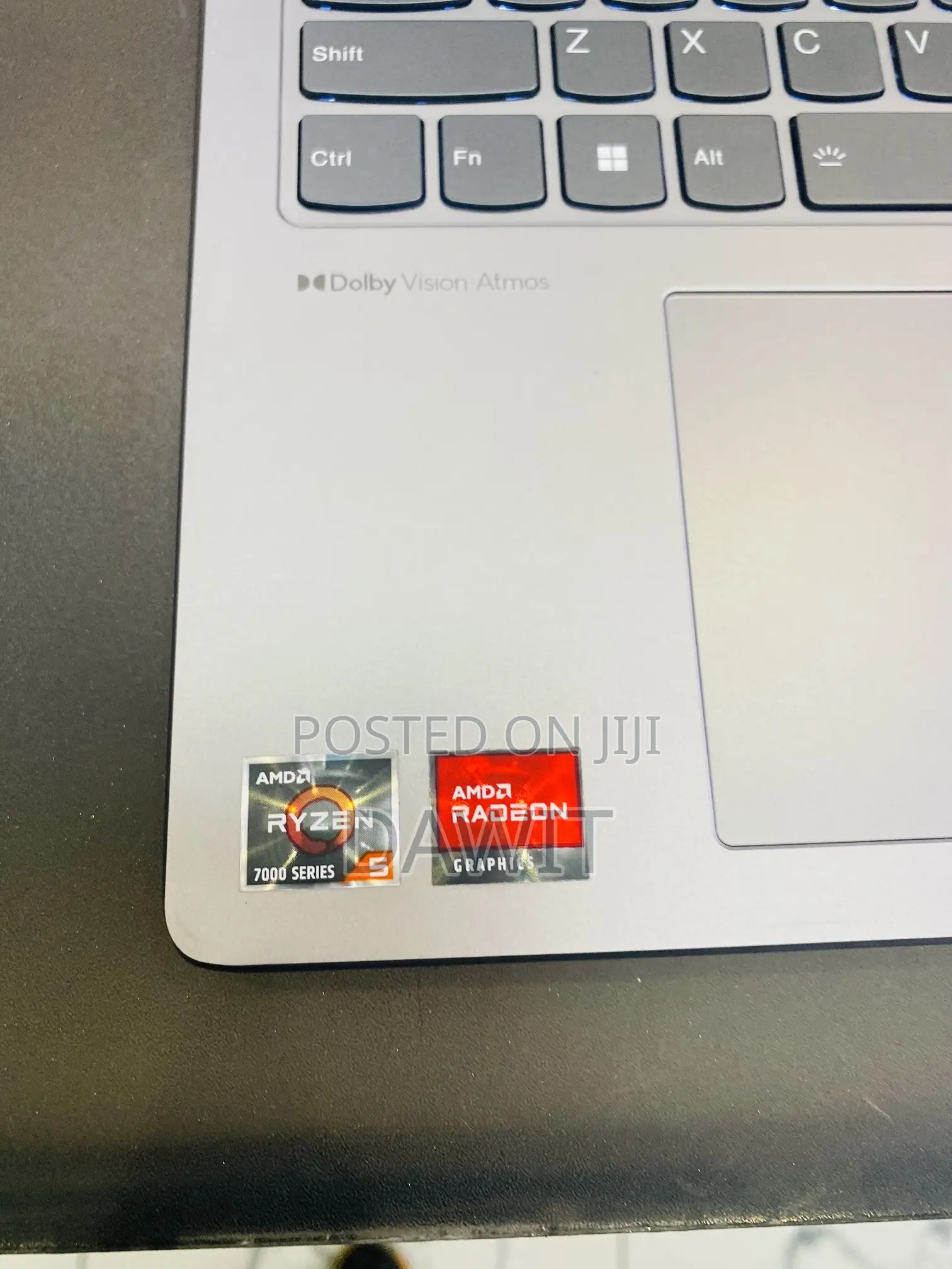 New Laptop Lenovo Yoga 7i 8GB AMD Ryzen 7 SSD 512GB