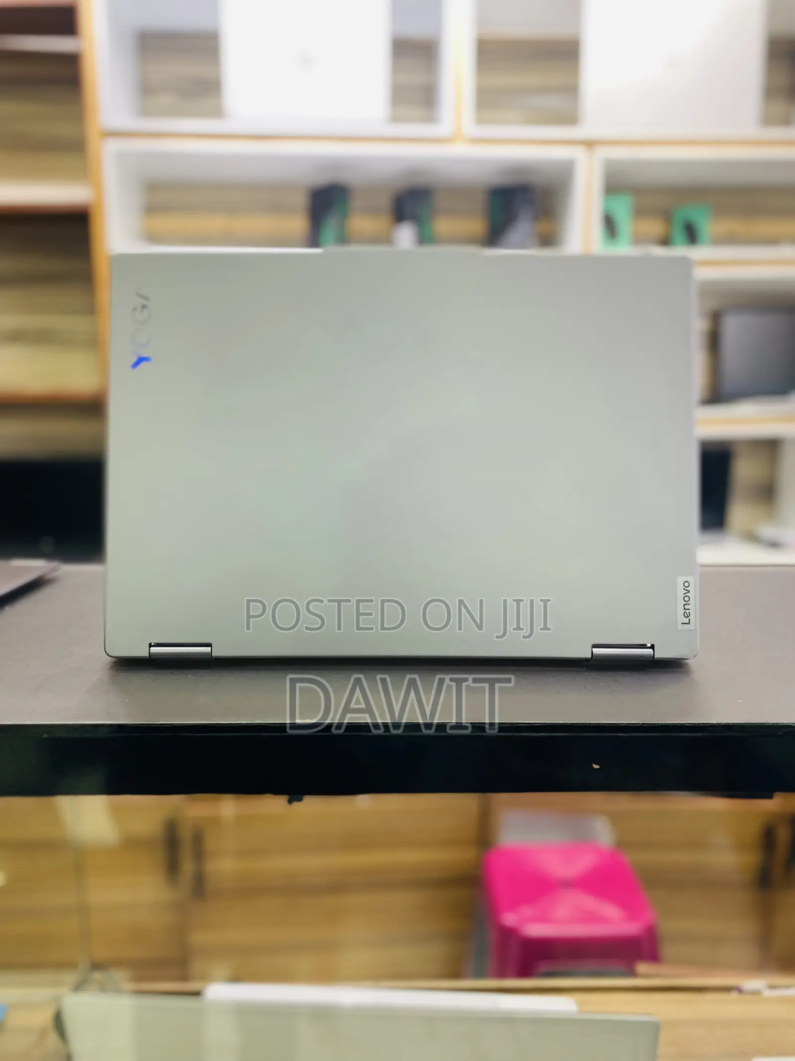 New Laptop Lenovo Yoga 7i 8GB AMD Ryzen 7 SSD 512GB