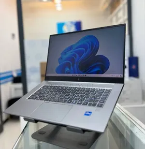 Photo - New Laptop HP ZBook Power G9 I7 16GB Intel Core I7 SSD 512GB