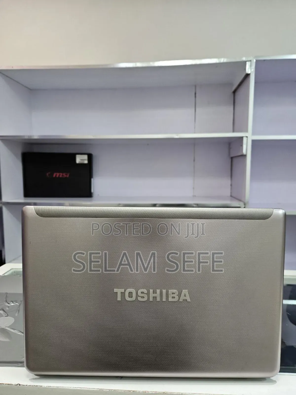 New Laptop Toshiba Satellite C55 4GB Intel Core i5 HDD 700GB