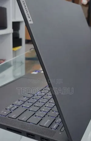 New Laptop Lenovo Ideapad 3 16GB Intel Core I7 SSD 512GB