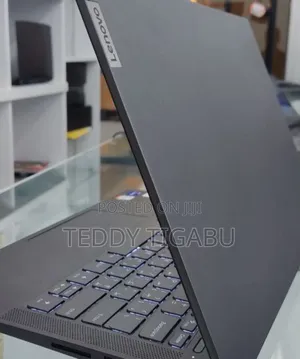 New Laptop Lenovo 16GB Intel Core I7 SSD 512GB