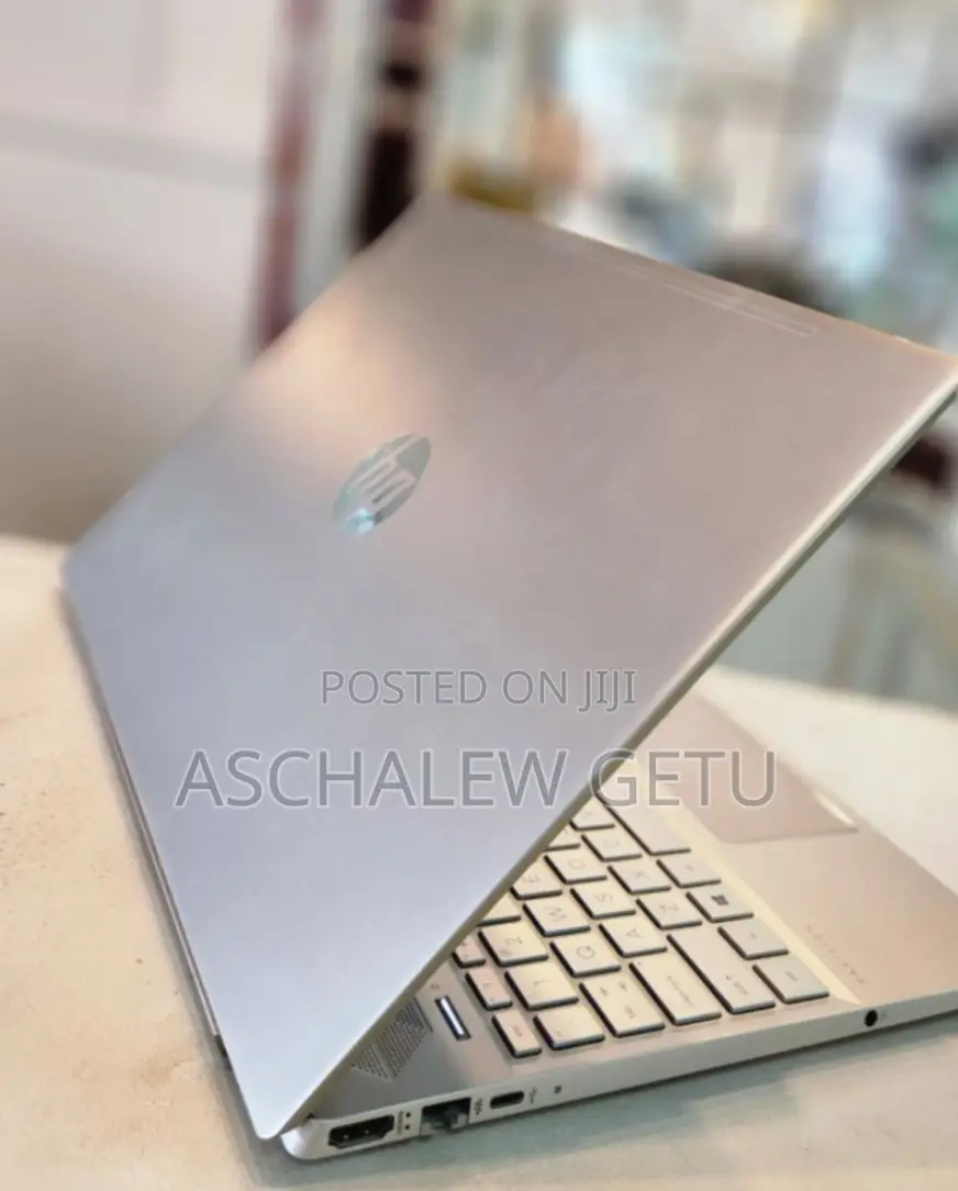 New Laptop HP Pavilion 15 8GB Intel Core I5 SSD 512GB