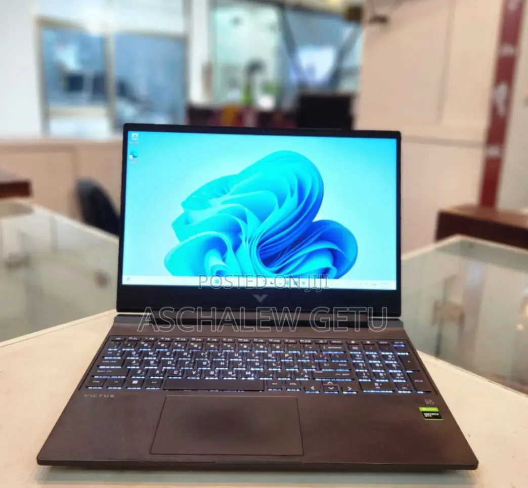 New Laptop HP Victus 15 8GB AMD Ryzen 5 SSD 256GB