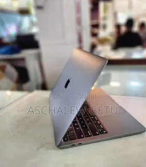 Photo - New Laptop Apple MacBook 16GB Apple M1 Pro SSD 1T