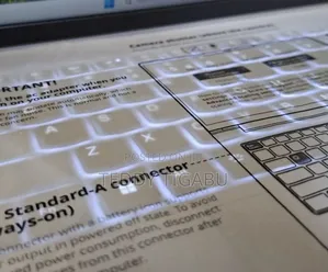 New Laptop Lenovo ThinkBook 13 16GB Intel Core Ultra 7 SSD 512GB