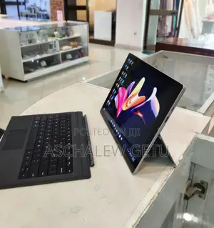 New Laptop Microsoft Surface 16GB Intel Core I7 SSD 512GB