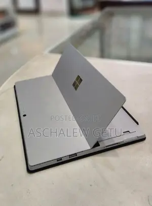 New Laptop Microsoft Surface 16GB Intel Core I7 SSD 512GB