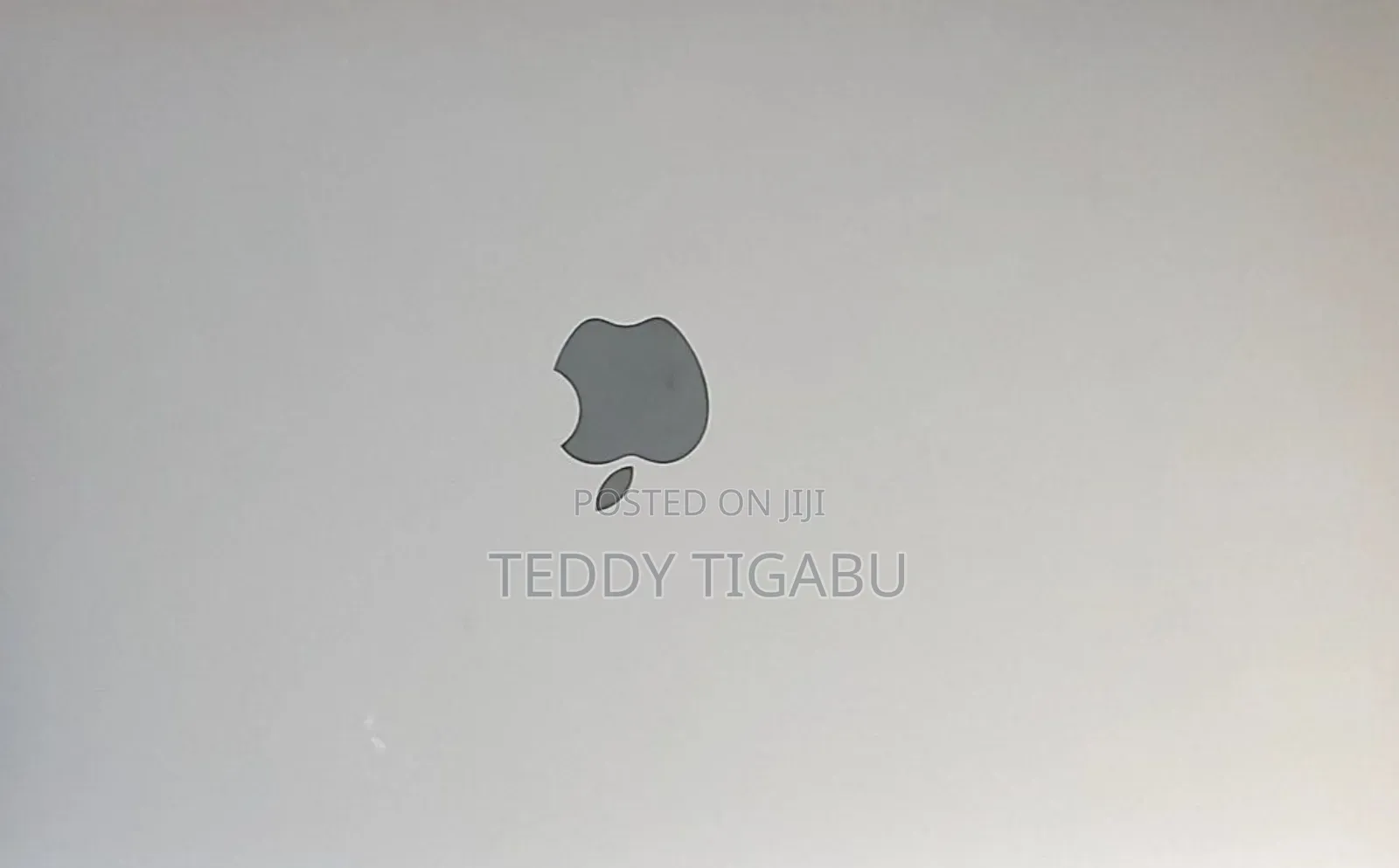 New Laptop Apple MacBook Pro 8GB Apple M2 SSD 256GB