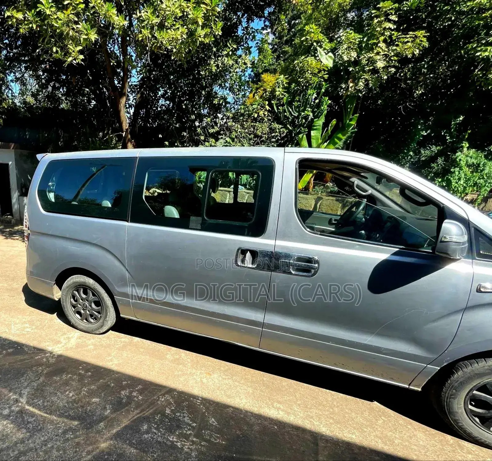 Hyundai Starex 2014 Silver