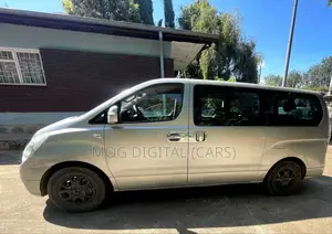 Hyundai Starex 2014 Silver