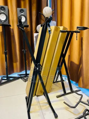 Photo - Keyboard Stand