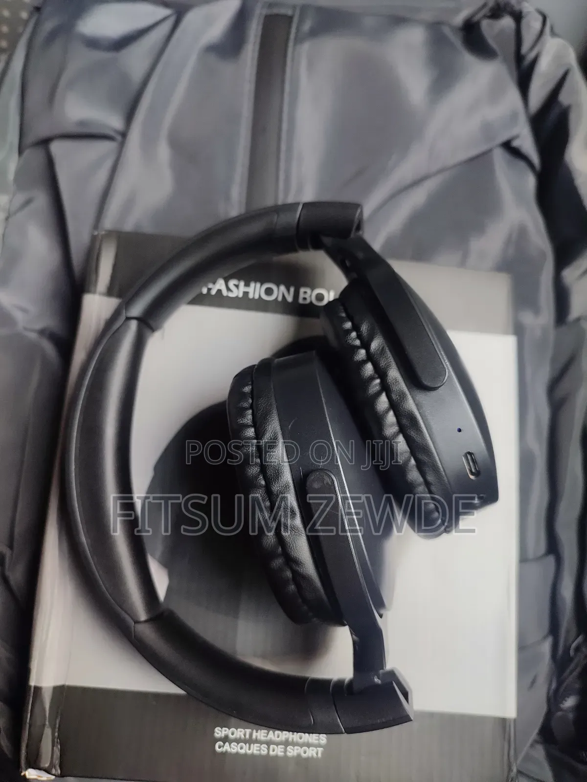 Earphones Headphones Wireless Bluetooth Over the Ear