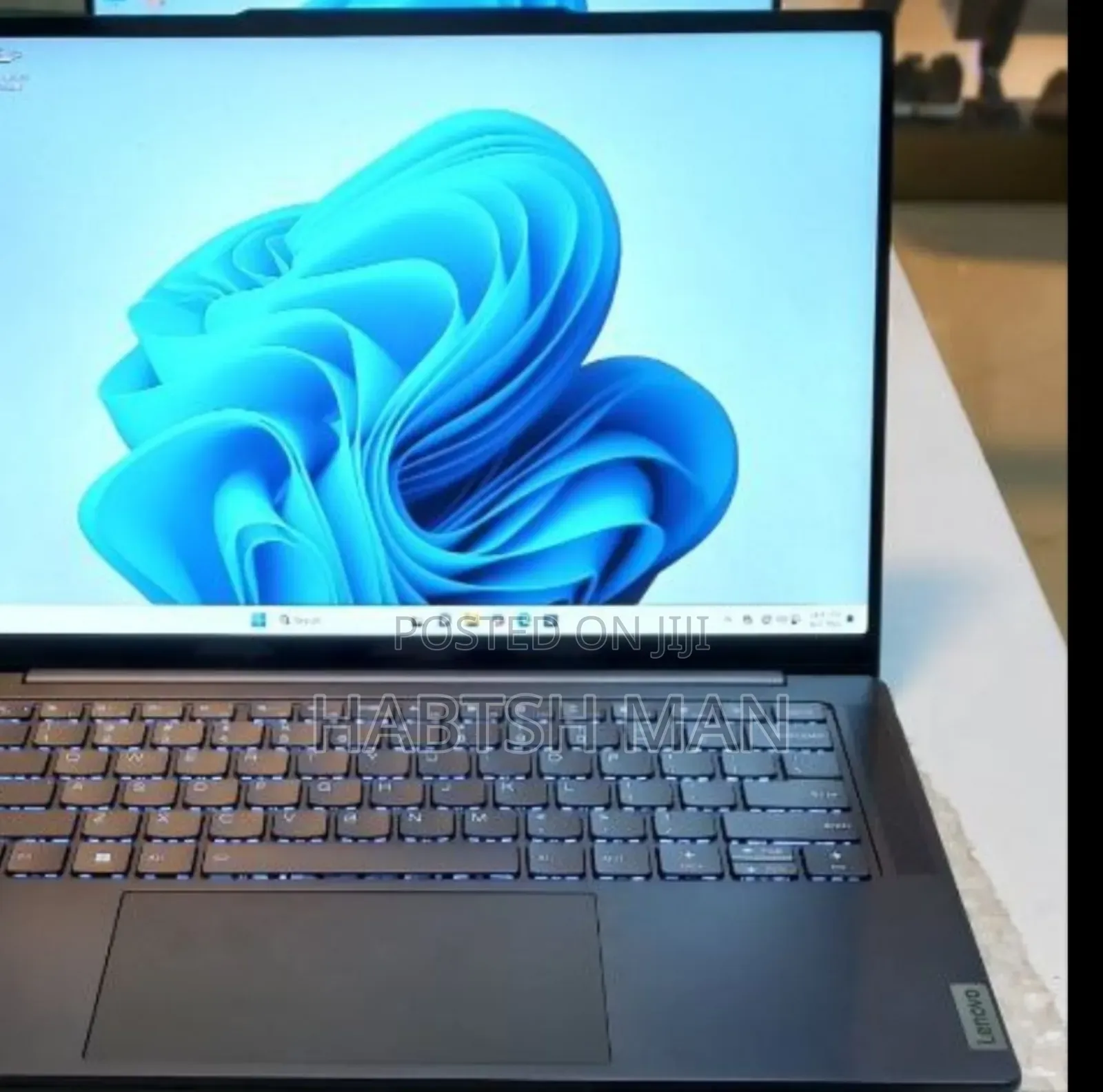 New Laptop Lenovo Ideapad 3 8GB Intel Core i5 HDD 1T