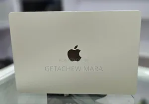 New Apple MacBook Air 2024 M3 13-Inch 8GB Intel Core I7 SSD 256GB