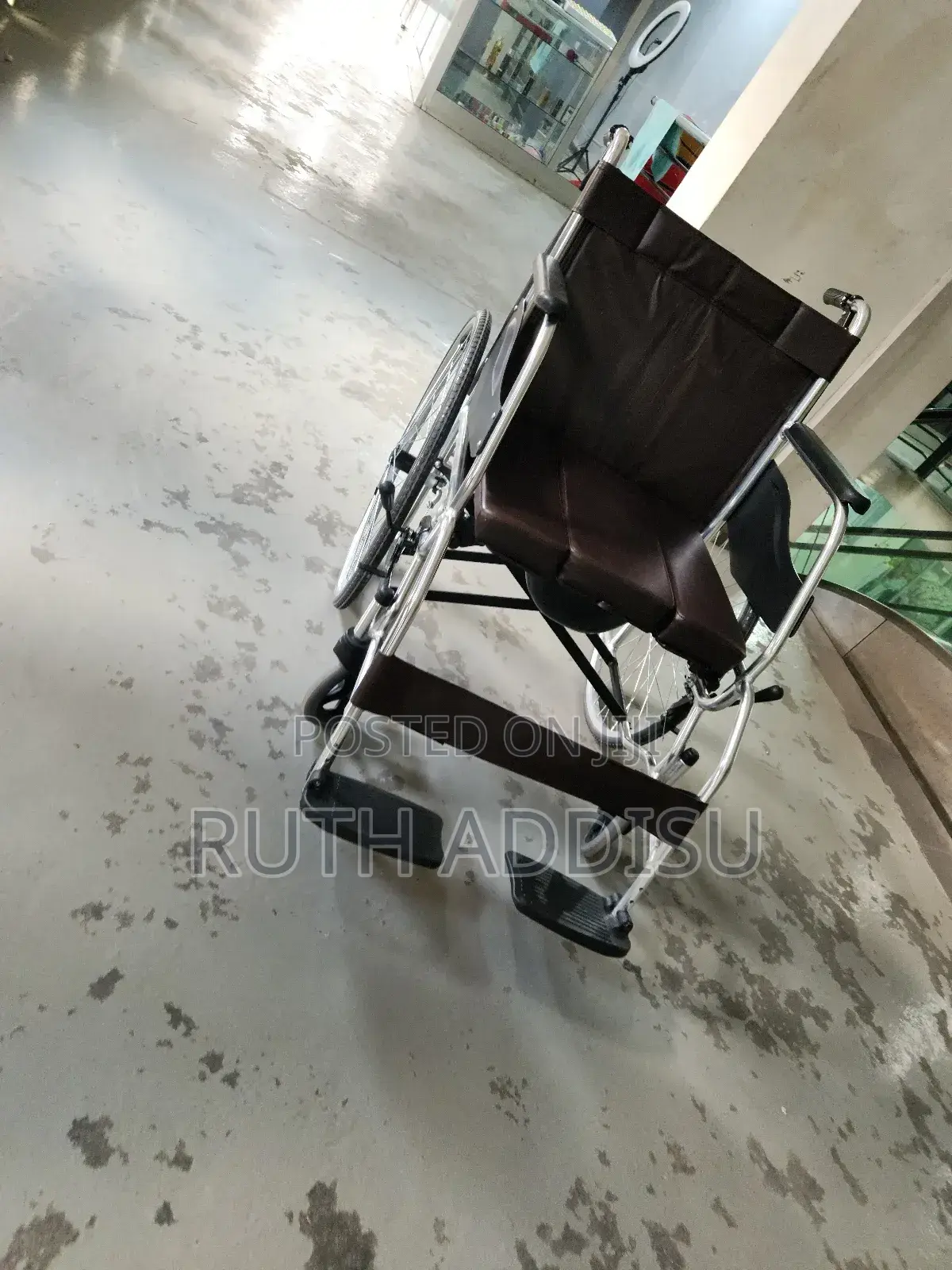 Wheelchair當時wheelchair凳上wheelchair走向wheelchair在此wheelchair