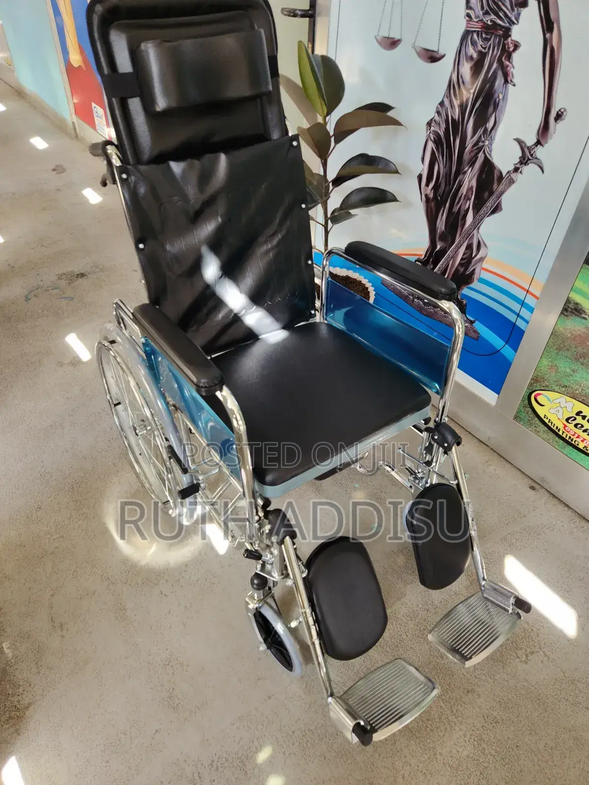 Sleeping Wheelchair去世wheelchair受損wheelchair和解wheelchair