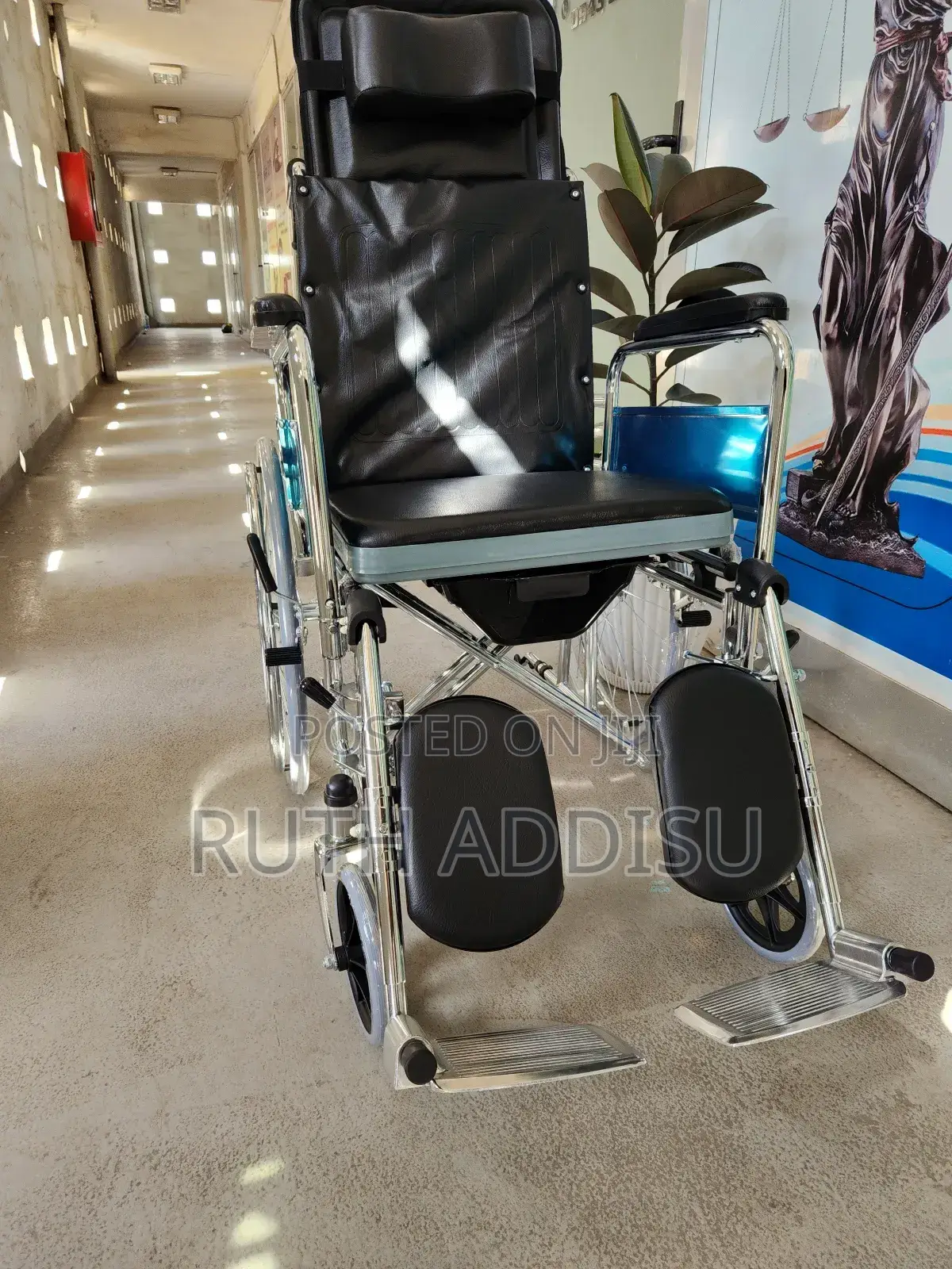 Sleeping Wheelchair去世wheelchair受損wheelchair和解wheelchair
