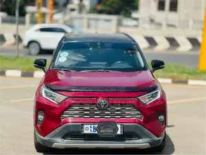 Toyota RAV4 2019 Red