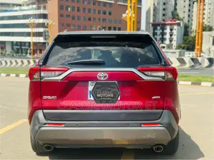 Toyota RAV4 2019 Red