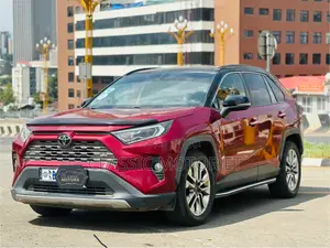 Photo - Toyota RAV4 2019 Red