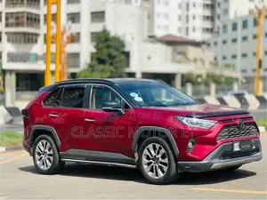 Toyota RAV4 2019 Red