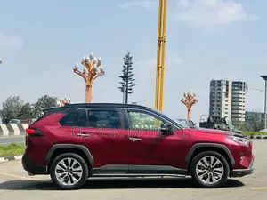 Toyota RAV4 2019 Red