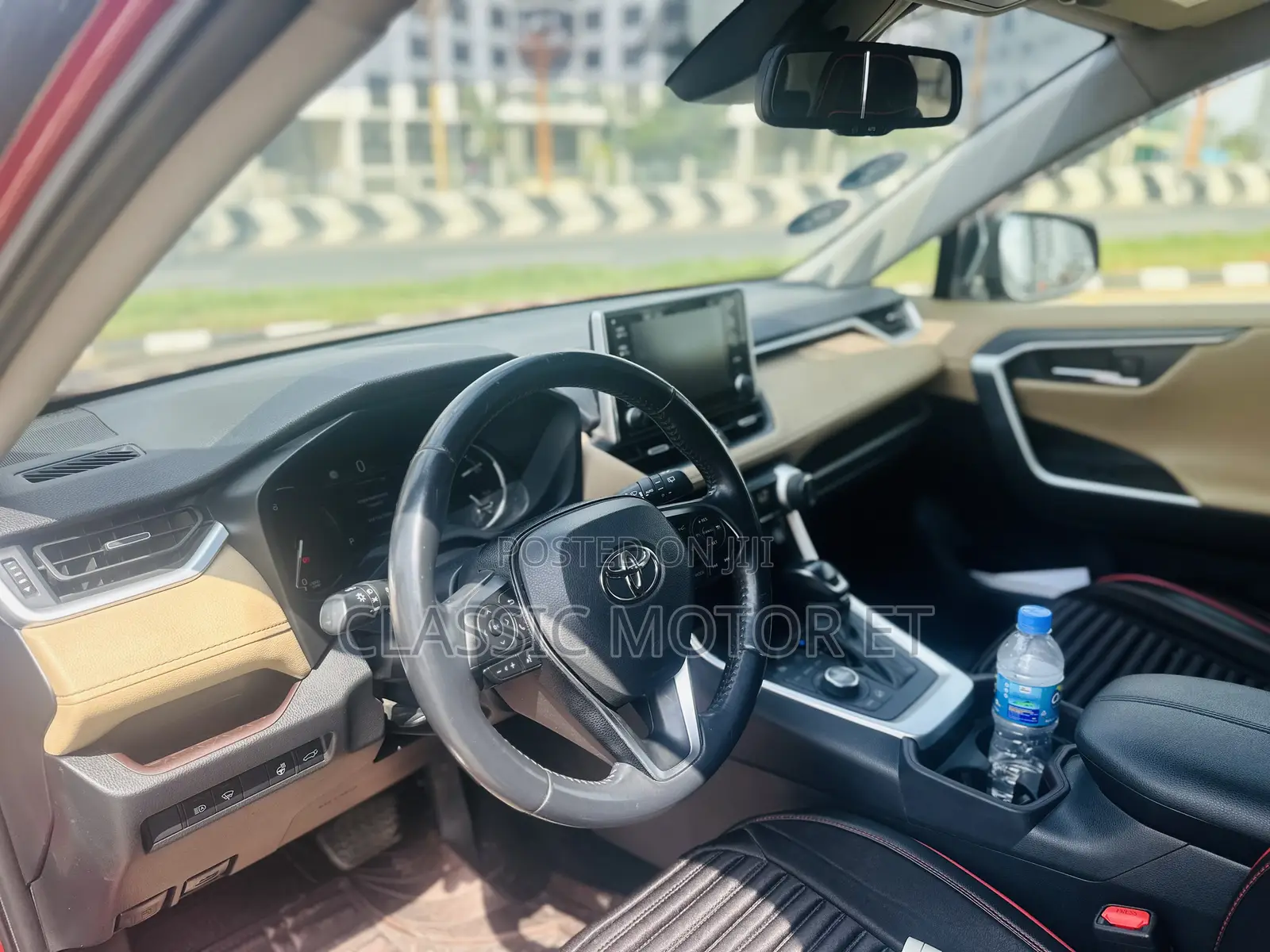 Toyota RAV4 2019 Red