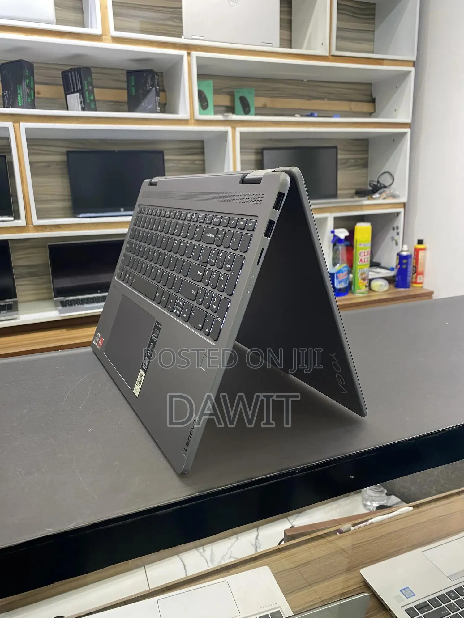 New Laptop Lenovo Yoga 7i 8GB AMD Ryzen 7 SSD 512GB