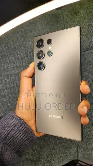 New Samsung Galaxy S24 Ultra 256 GB Green