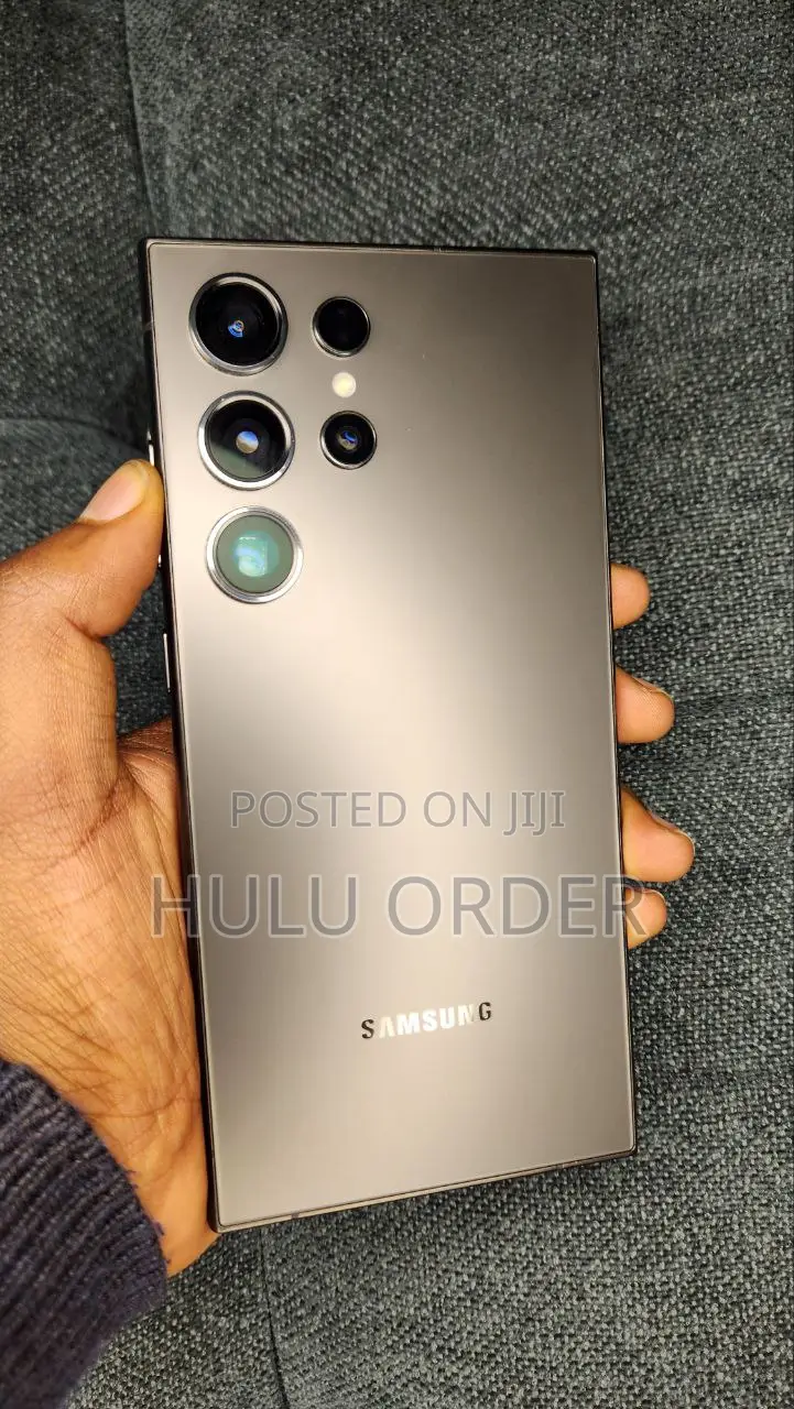 New Samsung Galaxy S24 Ultra 256 GB Green