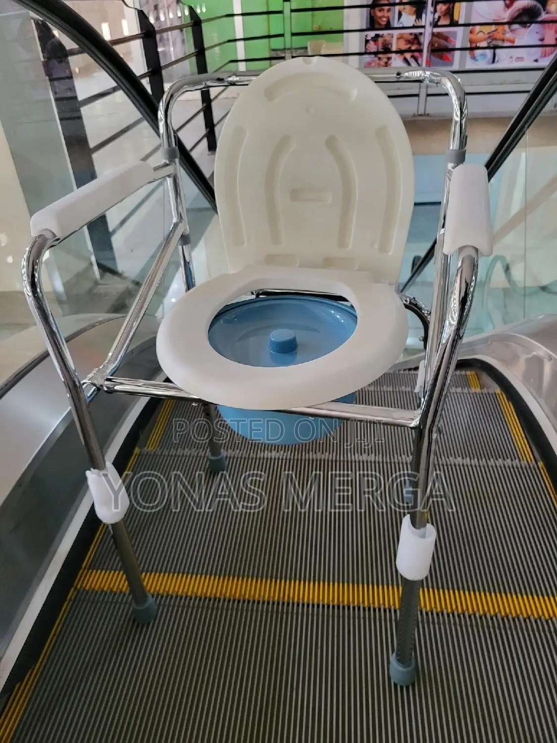Toilet Chair//Hospital Bathroom Applicable: Elderly,Disabled