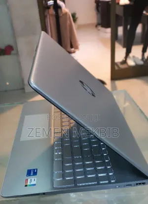 New Laptop HP Stream Notebook 8GB Intel Core I7 SSD 512GB