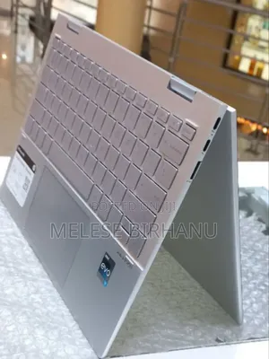 New Laptop HP Envy X360 8GB Intel Core I7 SSD 512GB