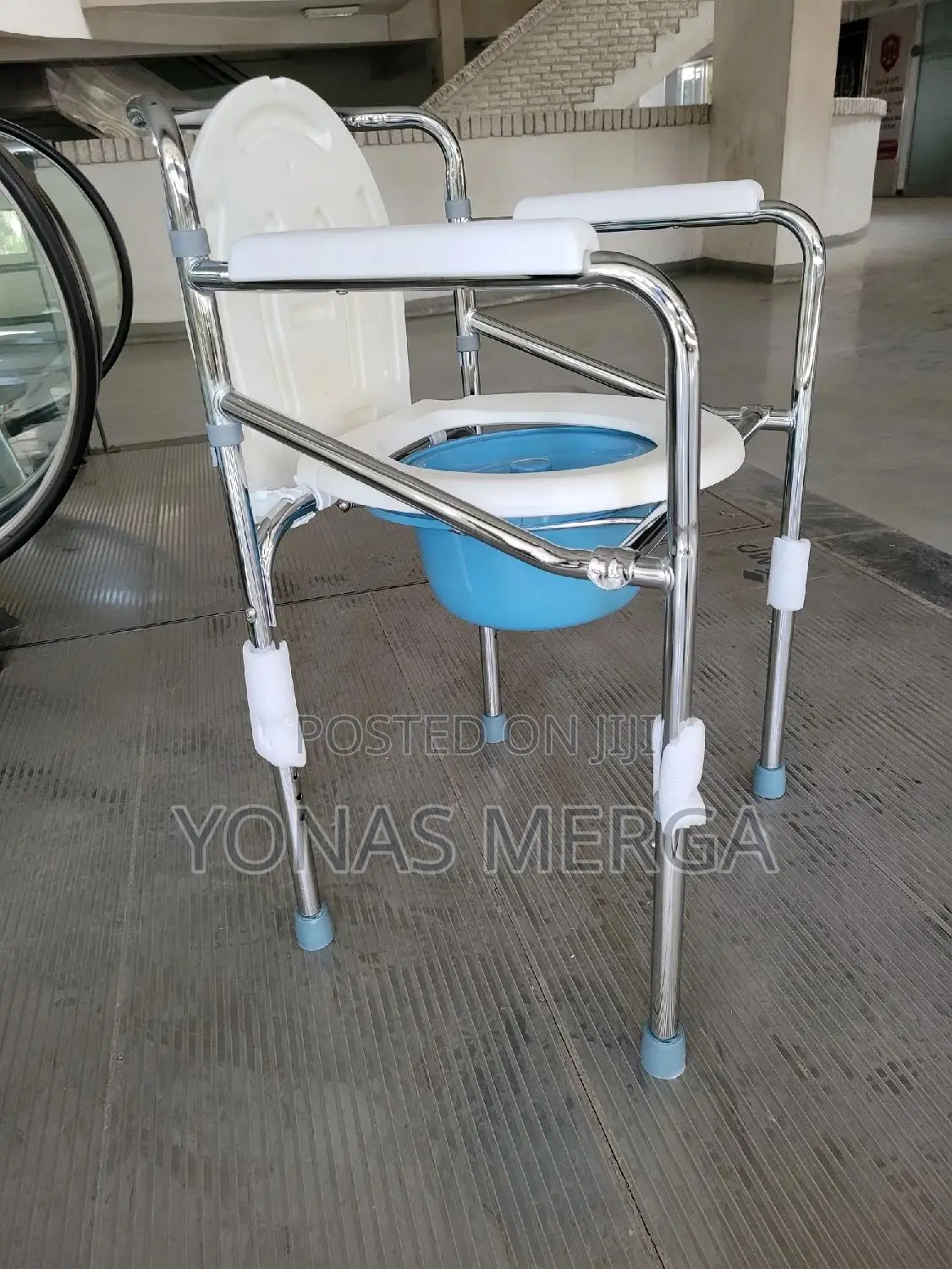 Toilet Chair風ىhome / Mobility Aids
Commode Height Adjust