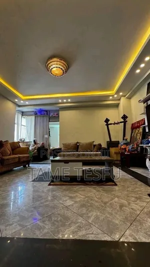 Furnished 8bdrm House in Summit, Bole for sale