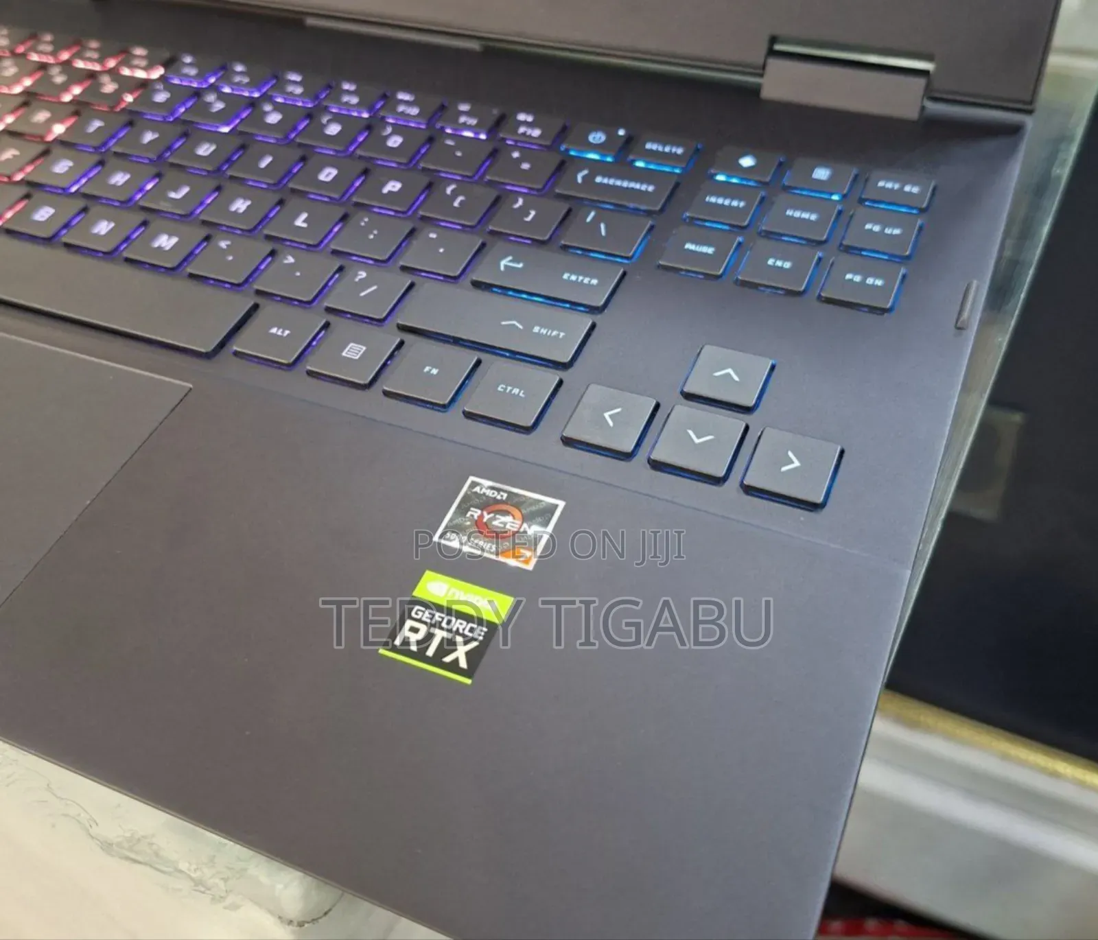 New Laptop HP Omen 15 16GB AMD Ryzen 7 SSD 512GB