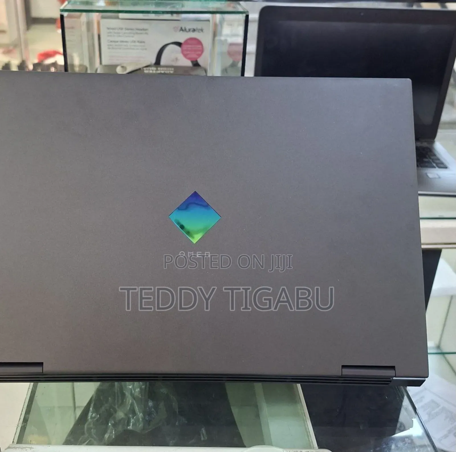 New Laptop HP Omen 15 16GB AMD Ryzen 7 SSD 512GB