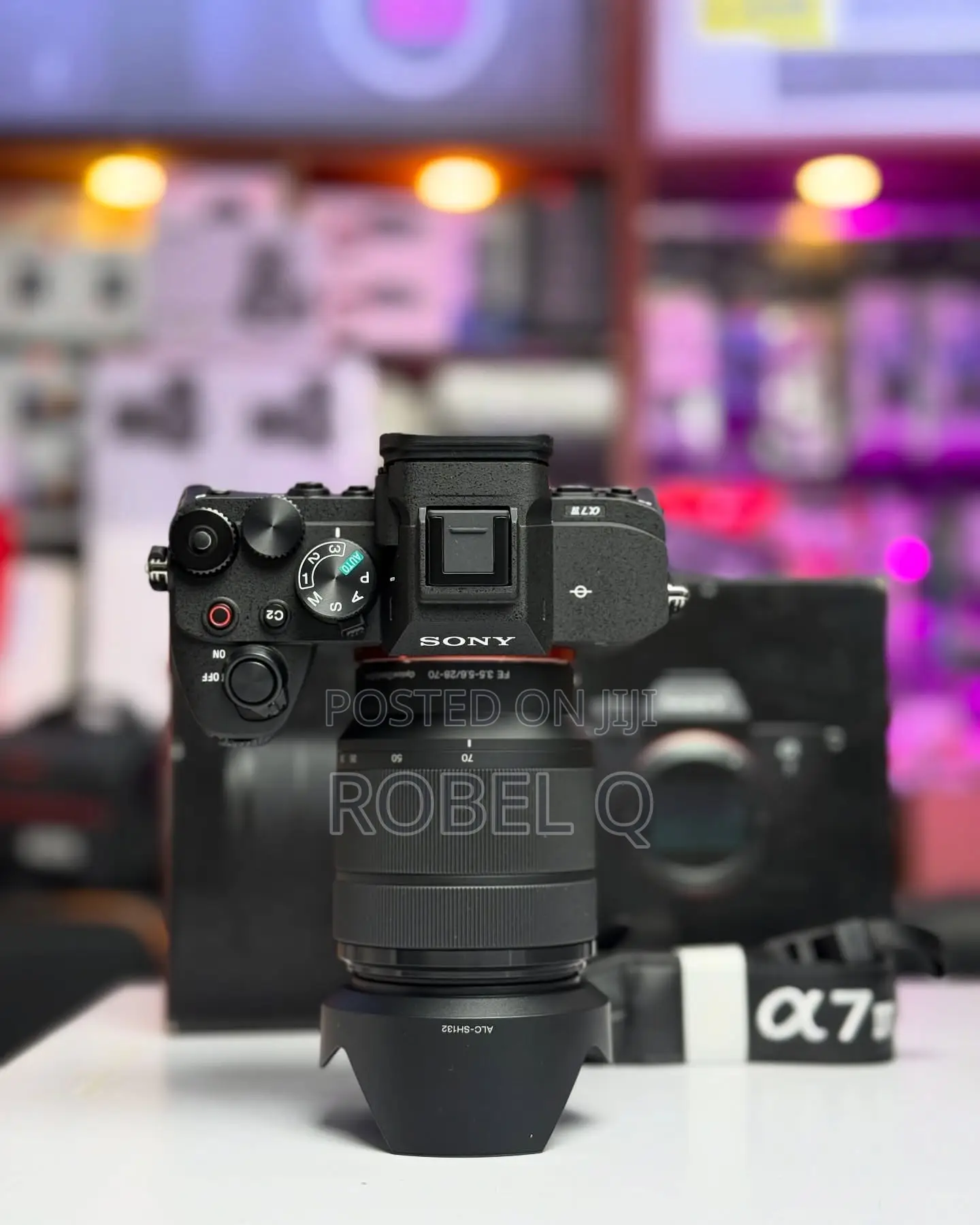 Sony Alpha 7 Iv With 28-70mm Kit Lens Bionz