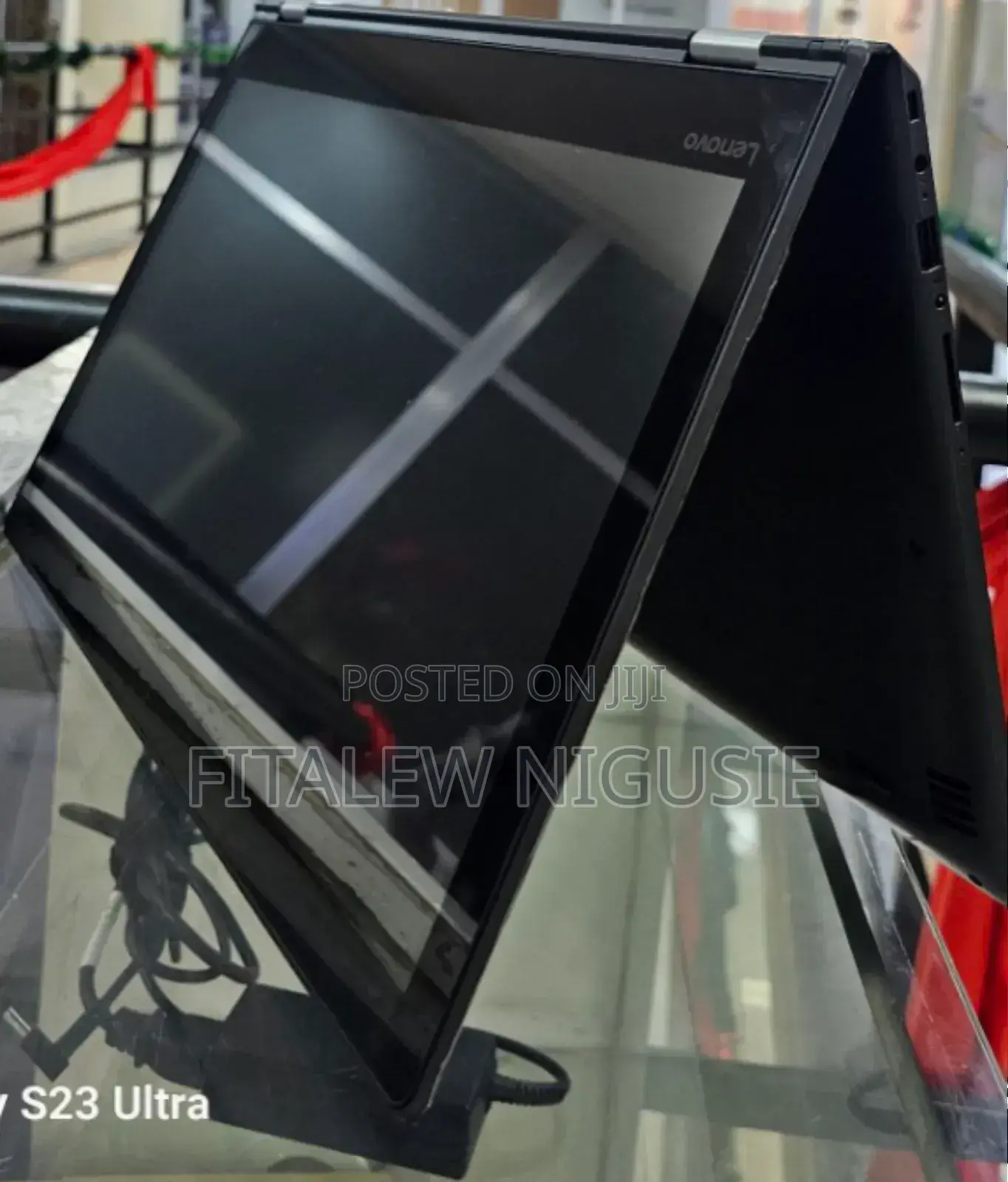 New Laptop Lenovo Yoga 330 8GB Intel Core I7 SSD 512GB