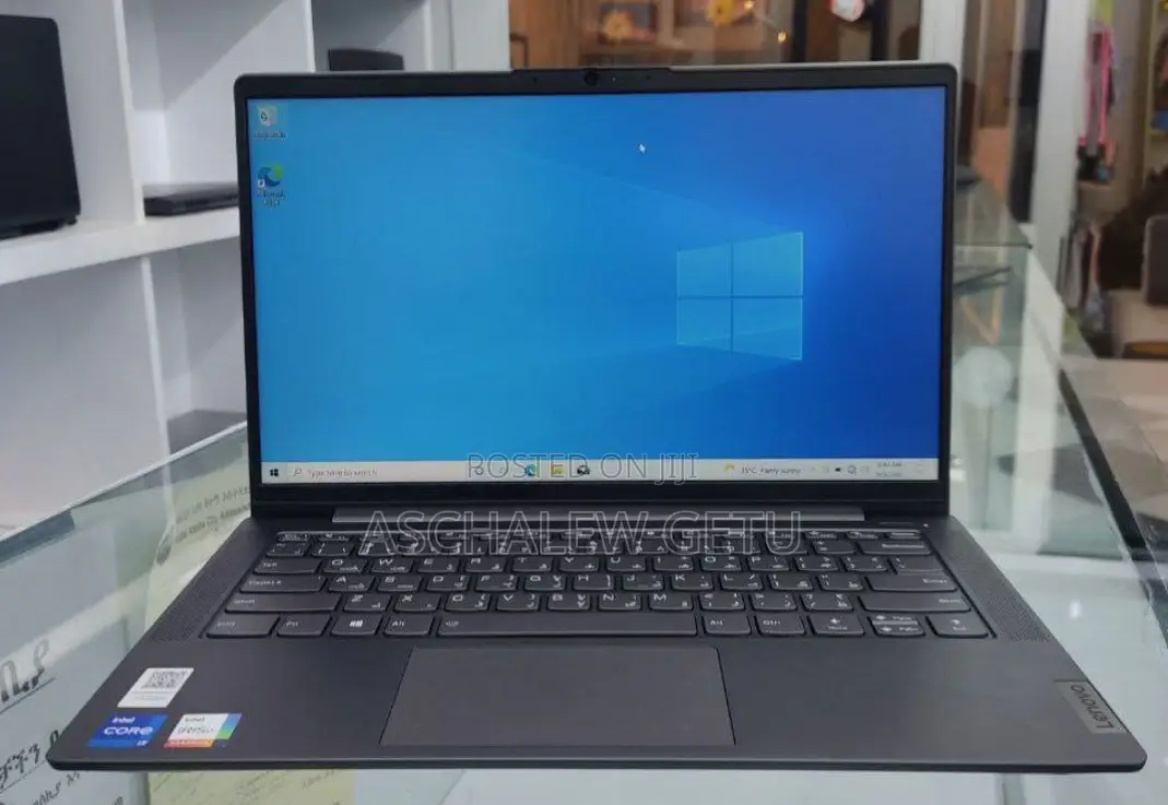 New Laptop Lenovo Yoga 7i 8GB Intel Core I7 SSD 256GB