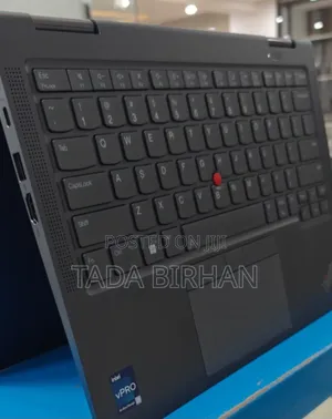 Photo - New Laptop Lenovo ThinkPad Yoga 16GB Intel Core I7 SSD 512GB