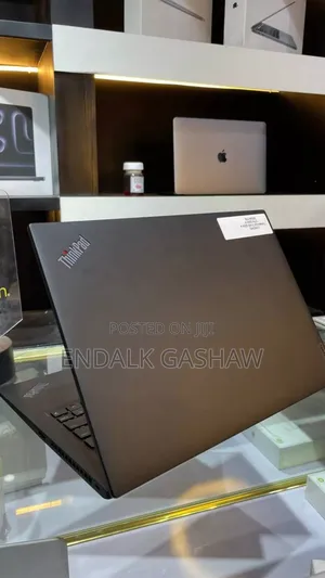 New Laptop Lenovo ThinkPad T14 32GB Intel Core I7 SSD 512GB