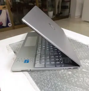 New Laptop HP Stream Notebook 8GB Intel Core I3 SSD 1T