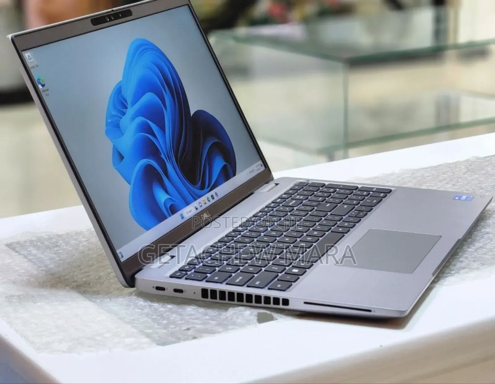 New Laptop Dell Latitude 5310 16GB Intel Core I7 SSD 512GB