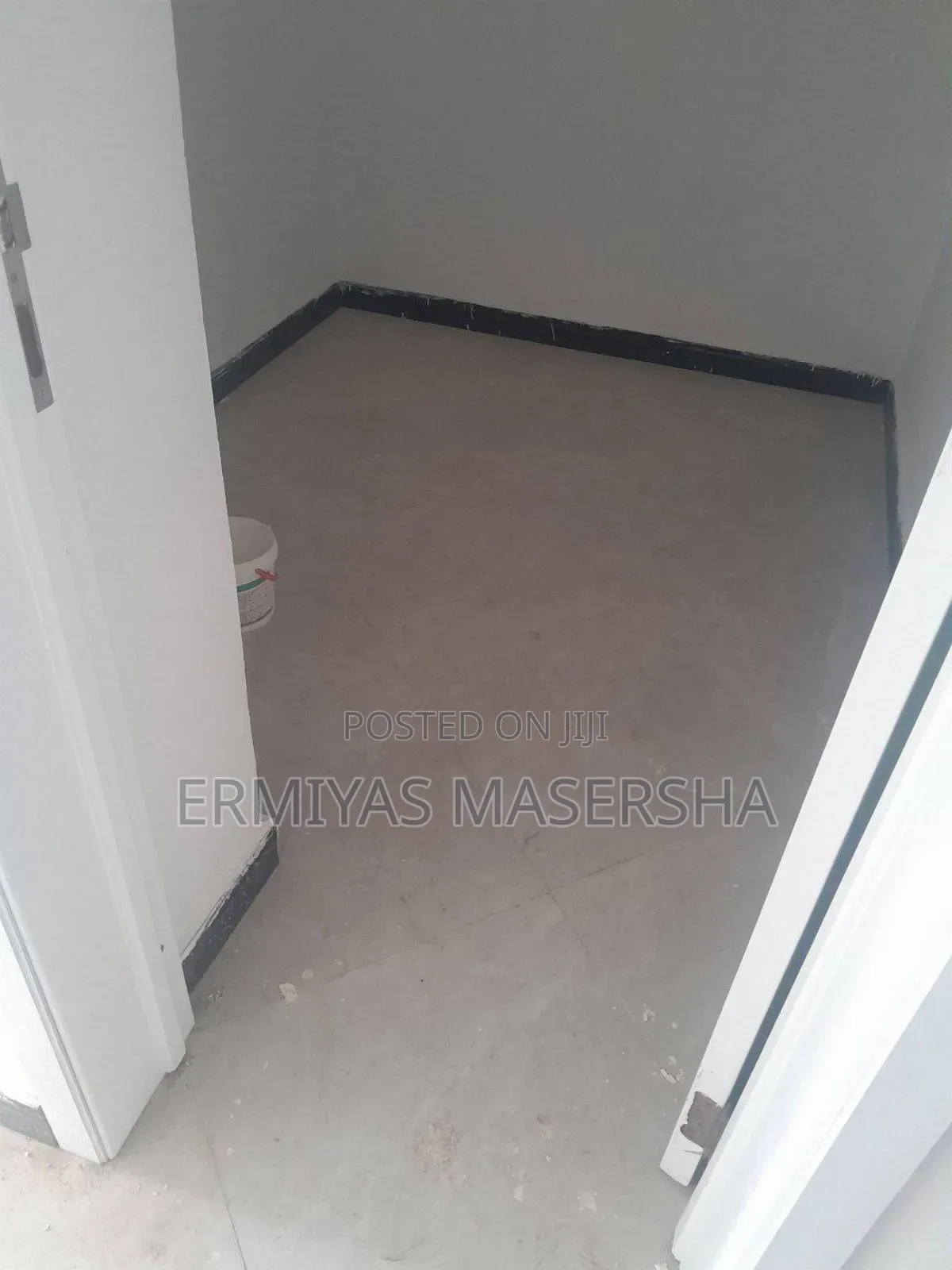 Furnished 3bdrm Apartment in Yeka for sale