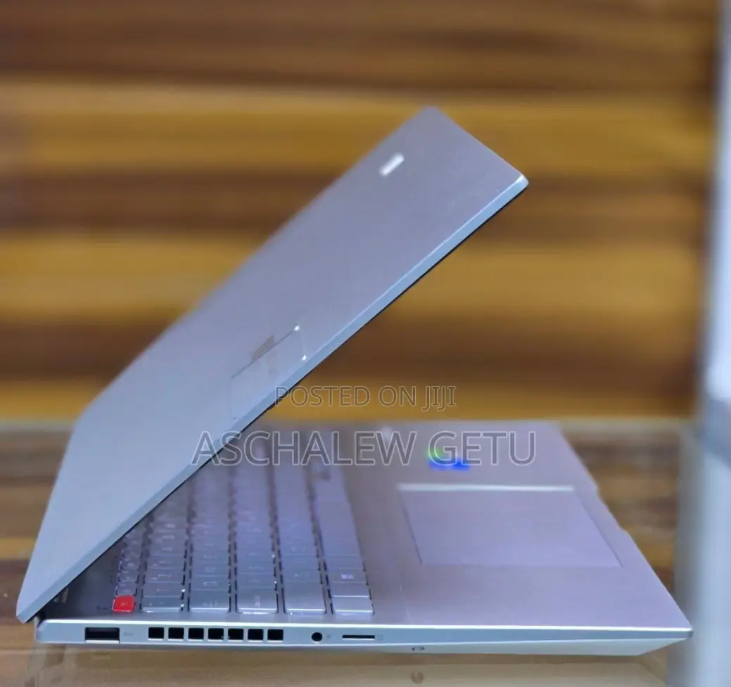 New Laptop Asus Vivobook 16 16GB Intel Core I7 SSD 512GB