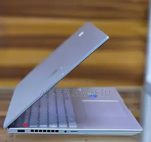 Photo - New Laptop Asus Vivobook 16 16GB Intel Core I7 SSD 512GB