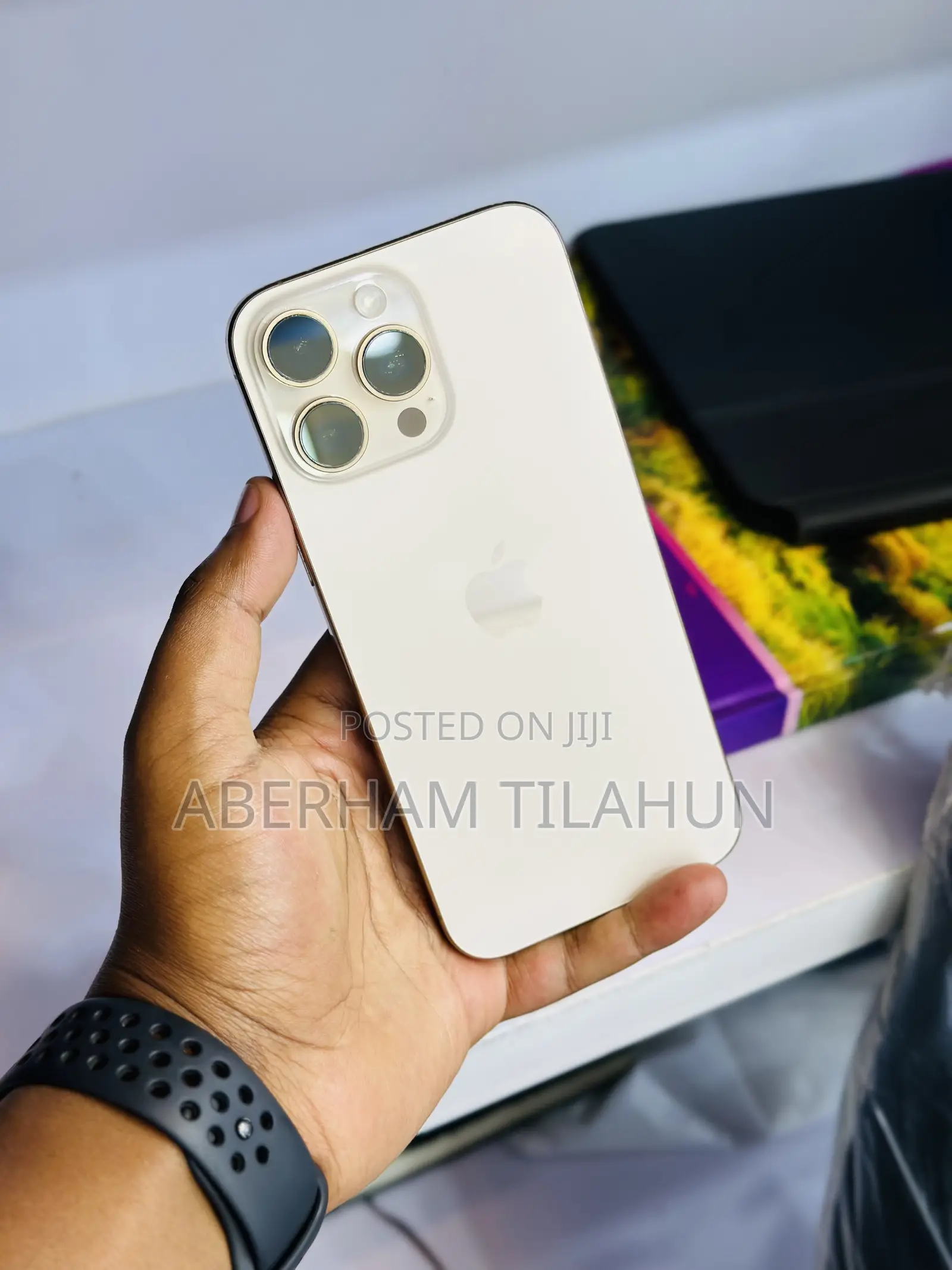 Apple iPhone 16 Pro Max 256 GB Gold