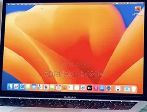 New Laptop Apple MacBook Pro M1 8GB AMD Ryzen 5 SSD 256GB
